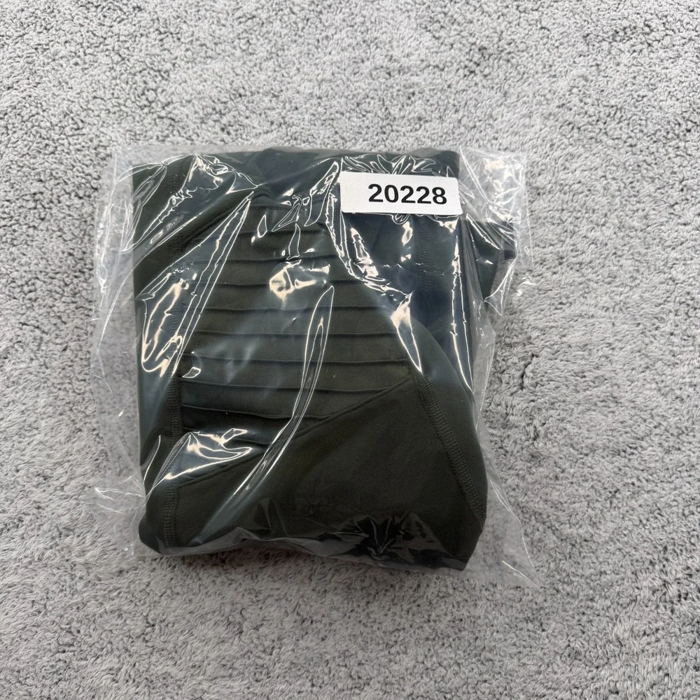ALO Yoga item alo